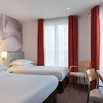 Отель Albe Saint Michel Париж
