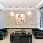 Отель Albe Saint Michel 3*