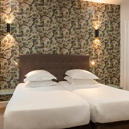 Отель Albe Saint Michel 3*