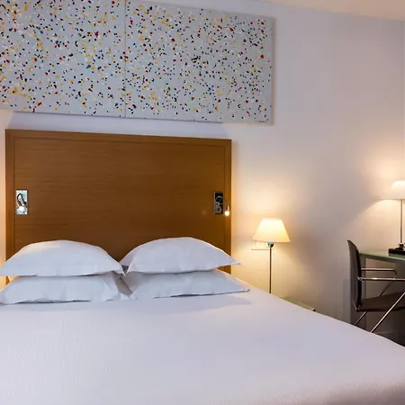 オテル アルブ サン ミッシェル ホテル パリ