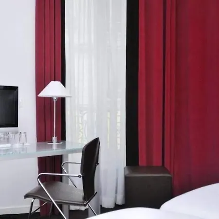 Albe Saint Michel Hotel 3*