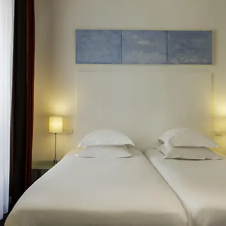 Albe Saint Michel 3* Paris