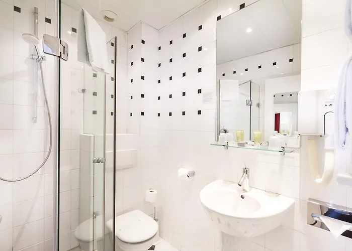Hotel Albe Saint Michel Paris