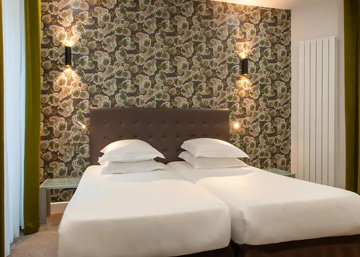 호텔 알베 생 미셸 3*